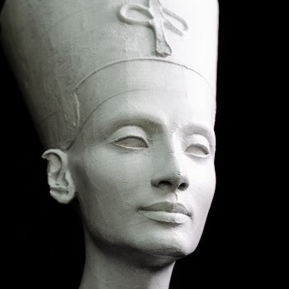 Bust of Nefertiti at the Neues Museum - Replica – Famous Sculptures